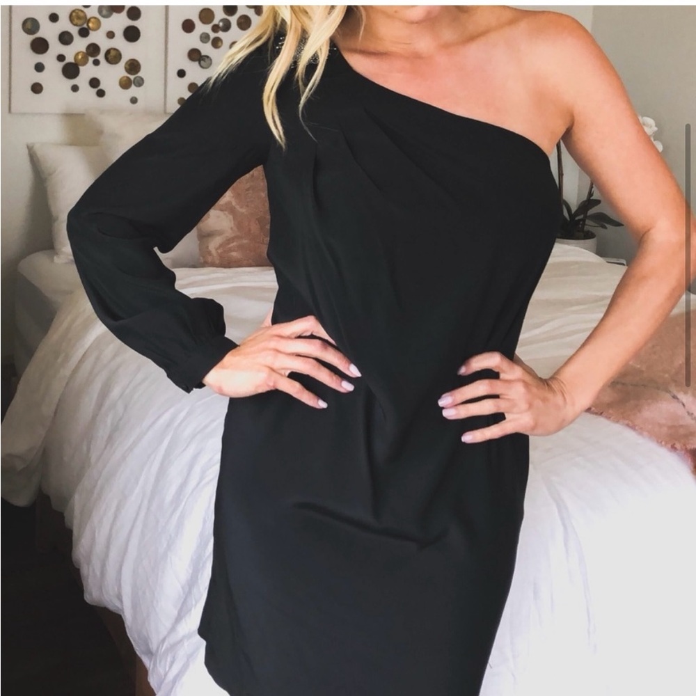 Trina Turk Black Silk Beaded One Shoulder Tunic Dress size small